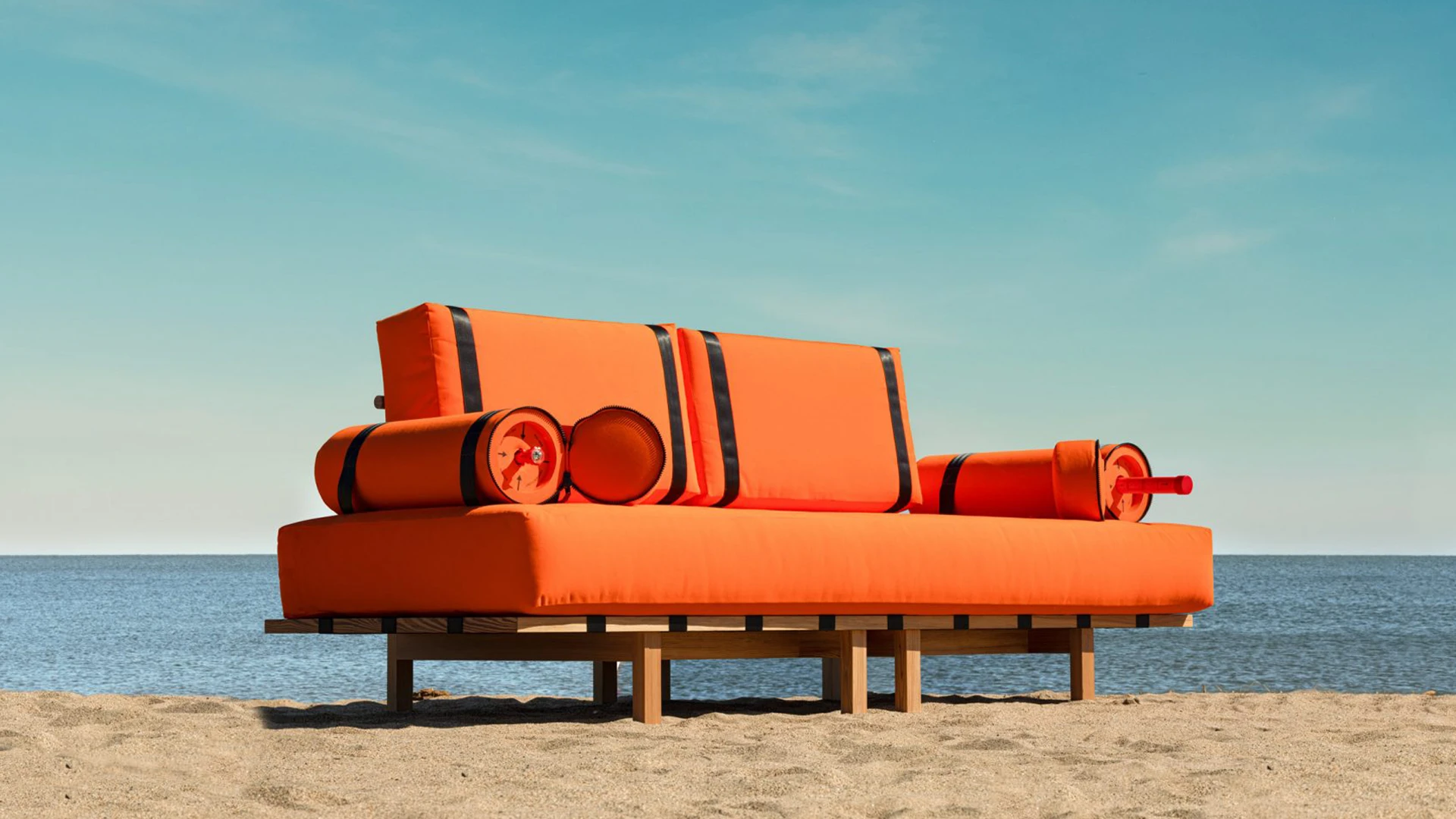 Mother Design Inflatable Sofa